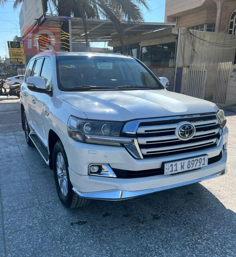 تويوتا لاندكروزر